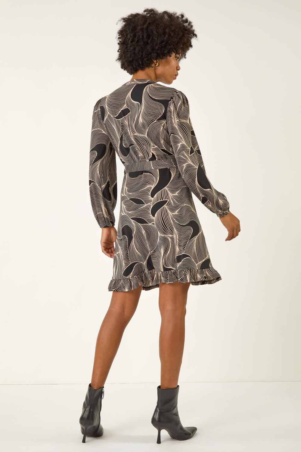 Ivory Abstract Linear Print Stretch Dress, Image 4 of 5