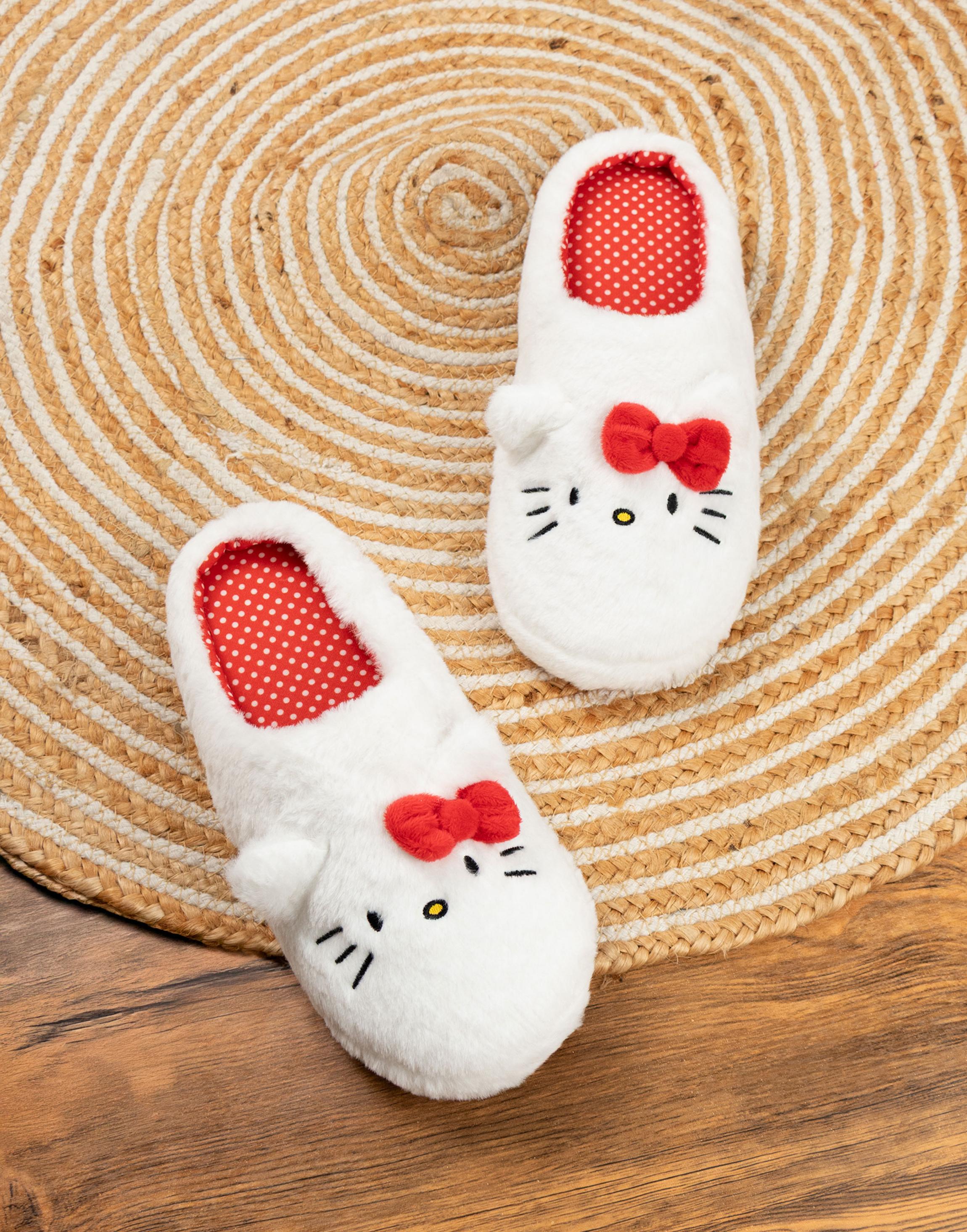 White Hello Kitty Character Face UK Slippers, Image 2 of 6