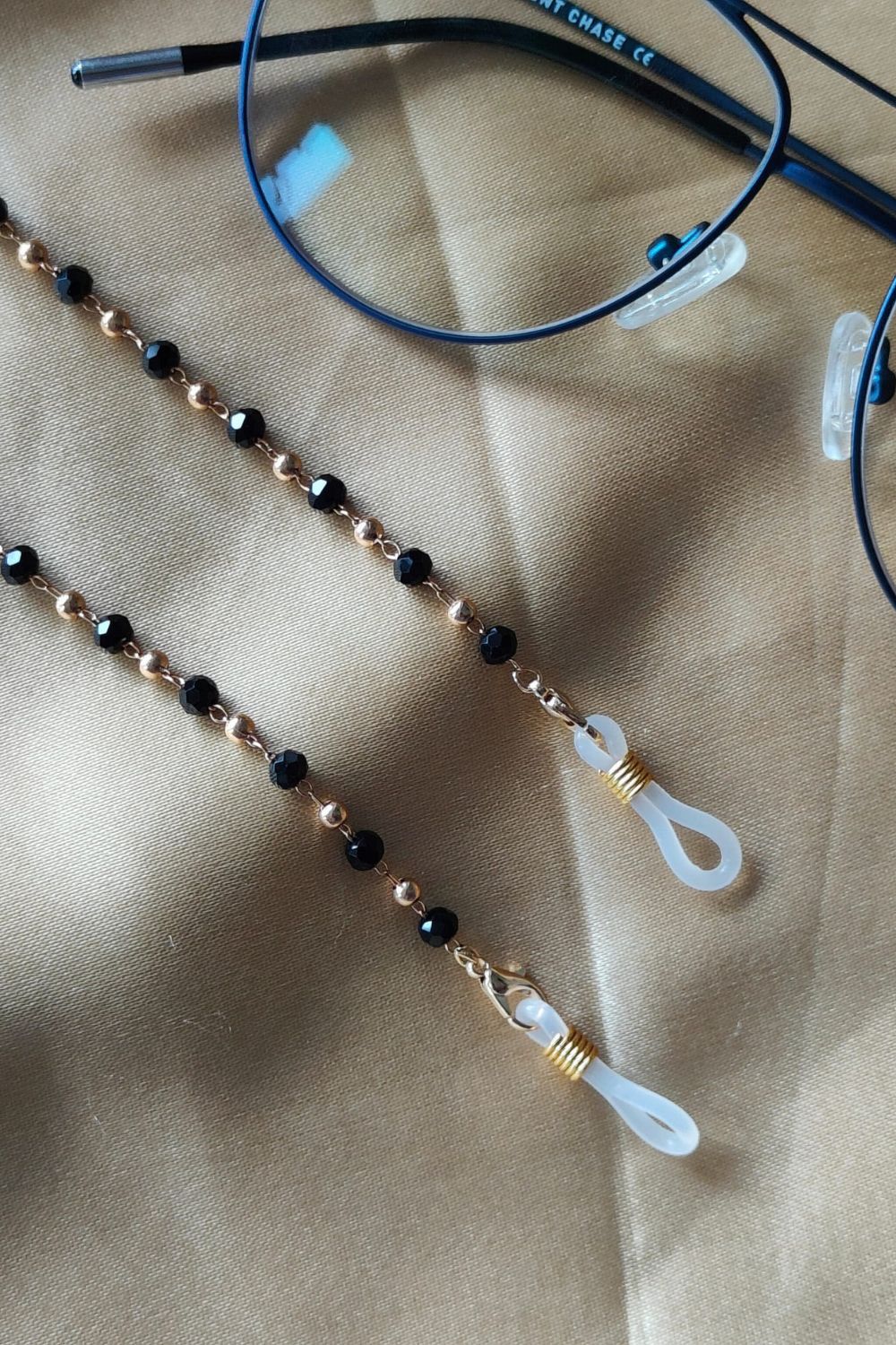 Silver 62 CM Black Beaded Sunglass Reading Eyeglass Lanyard Detachable Chain, Image 1 of 2