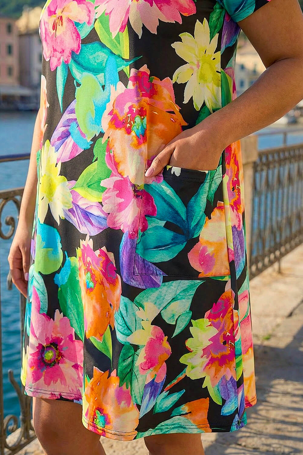 Green Curve Leaf Stretch Pocket Dress, Image 5 of 4