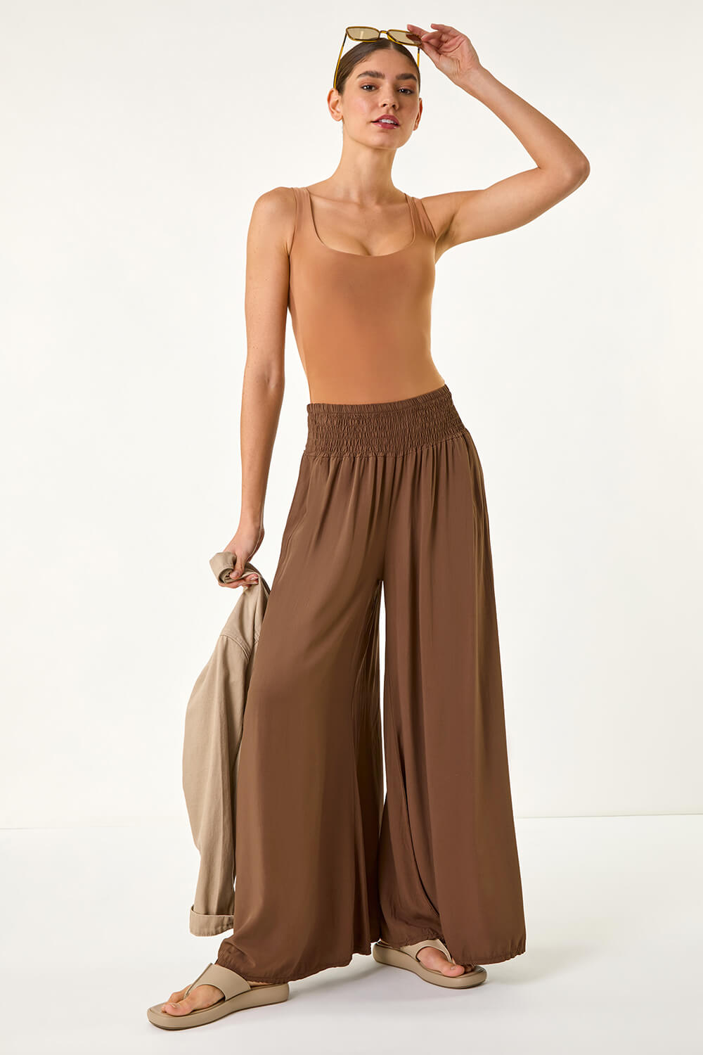 Chocolate Relaxed Ruched Wide Leg Trouser, Image 3 of 5