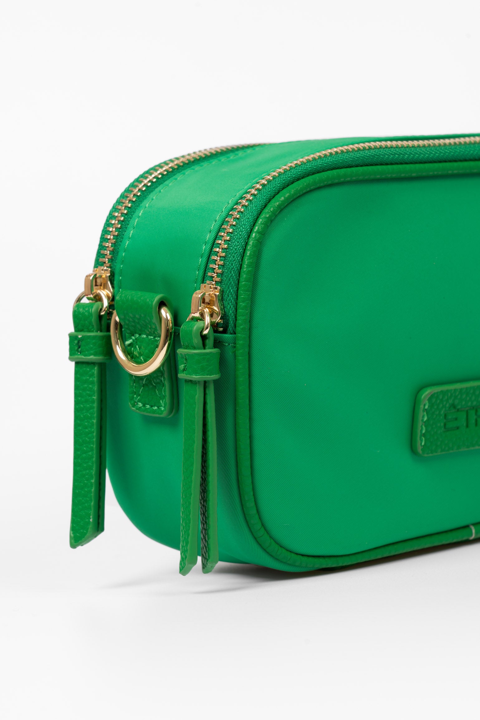 Green Etre Green Plain Crossbody Camera Bag, Image 3 of 3