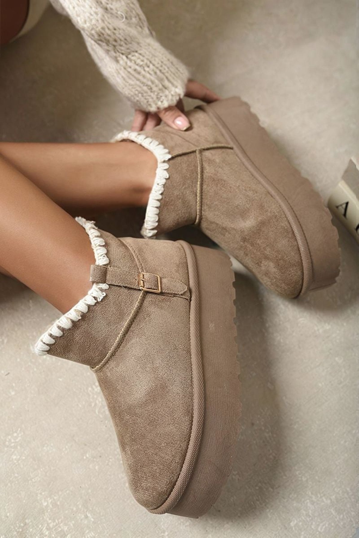 Khaki iKrush Khaki Debra Fur-lined Platform Ankle Boots, Image 4 of 5