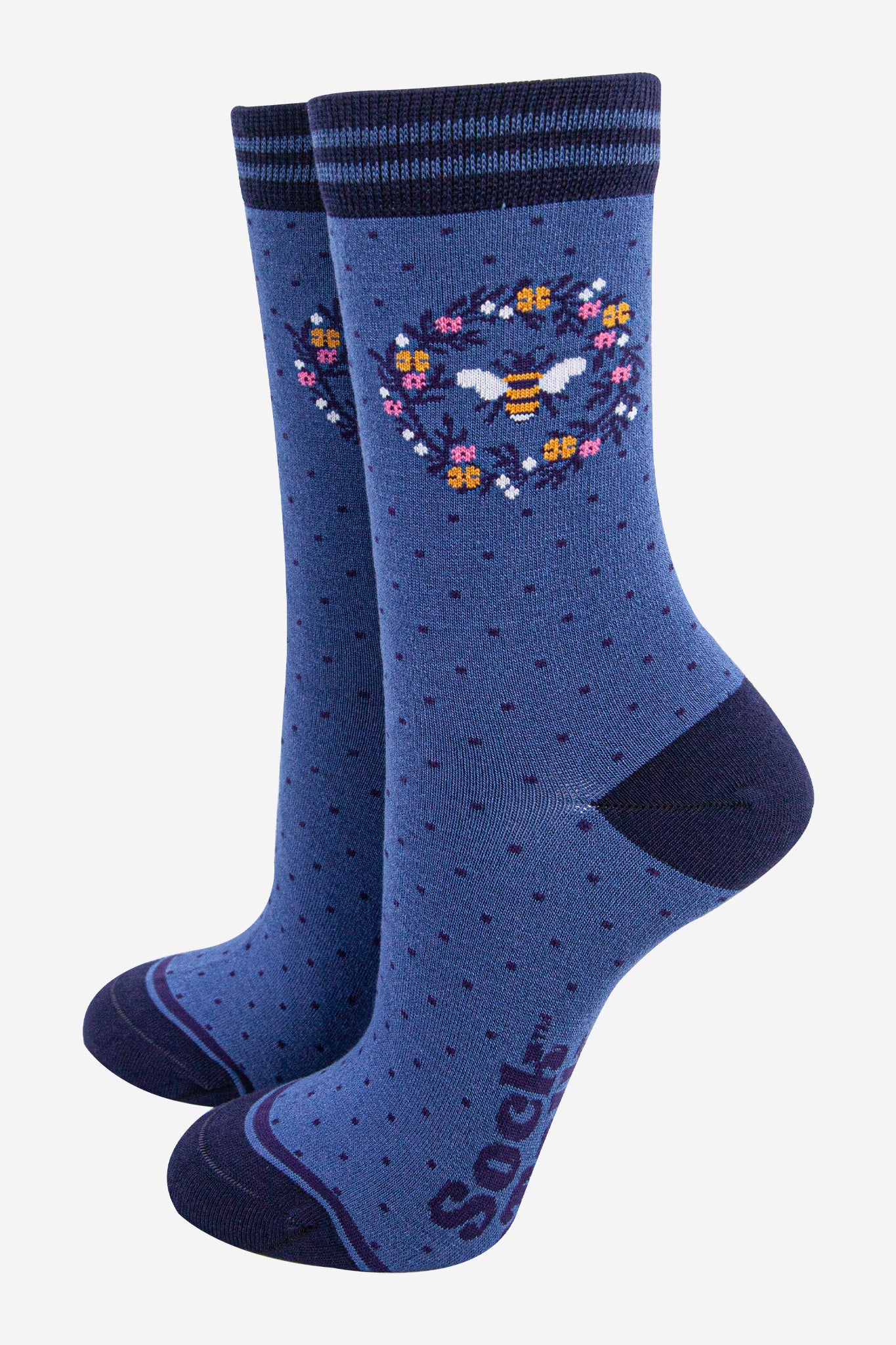 Green Bee Floral Wreath Bamboo Ankle Socks