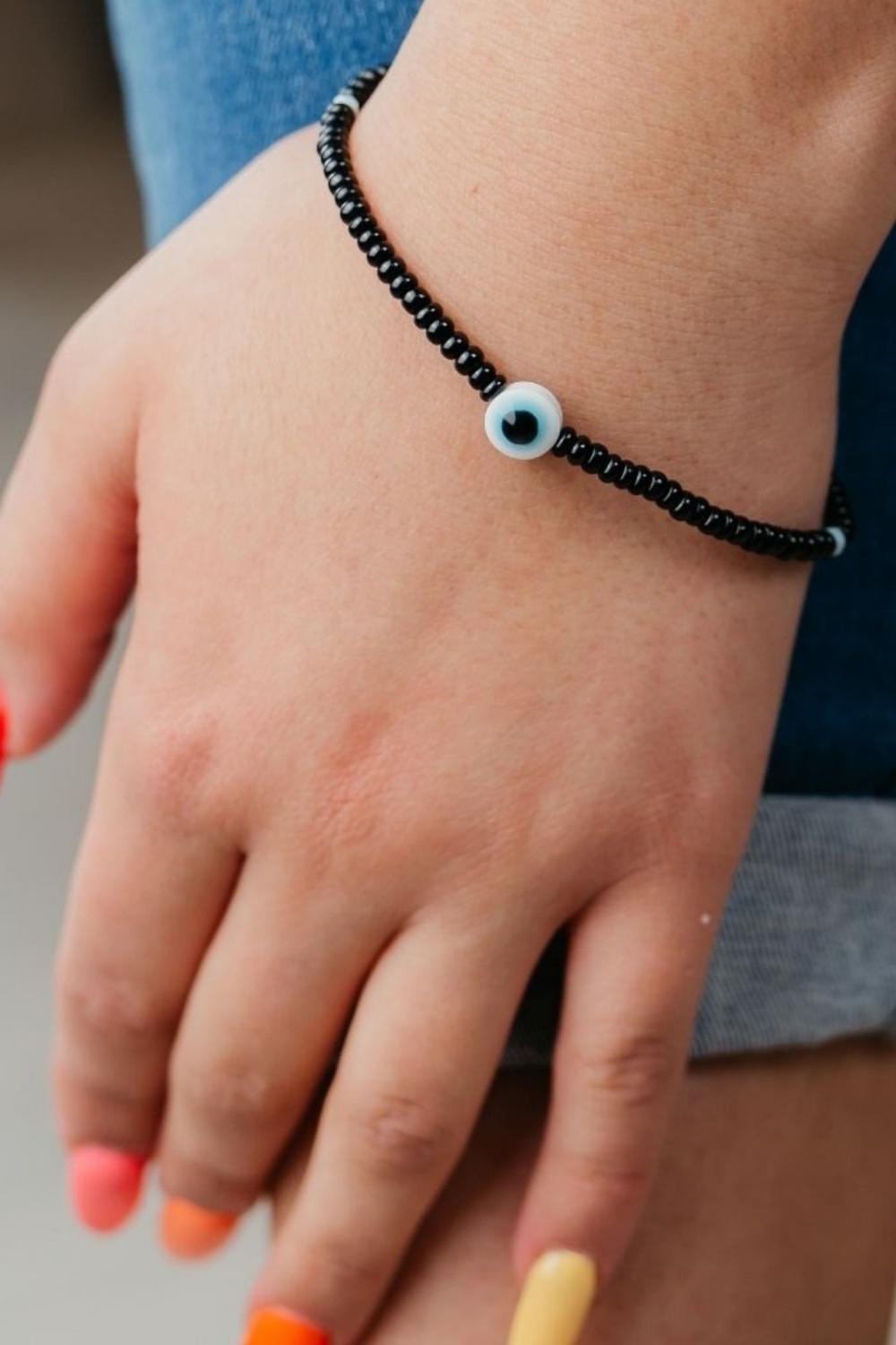 White Adjustable Evil Eye Nazar Bracelet, Image 1 of 2