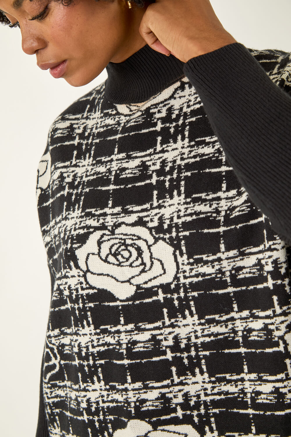 Black Plaid Rose Detail Knit Jumper, Image 6 of 5