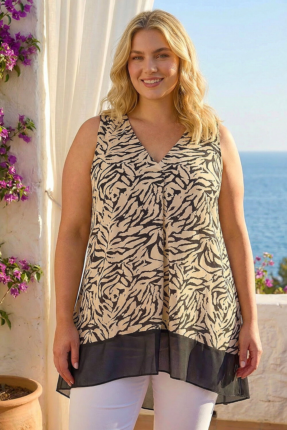 Roman Curve Women's Black Animal Print Chiffon Hem Vest Top Size 16