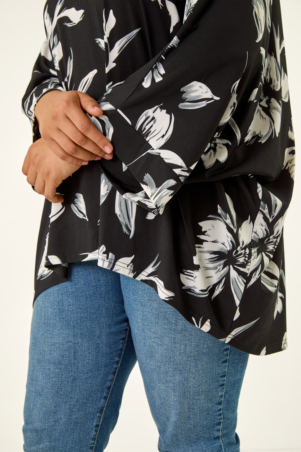 Black Curve Floral Print Stretch Top, Image 6 of 5