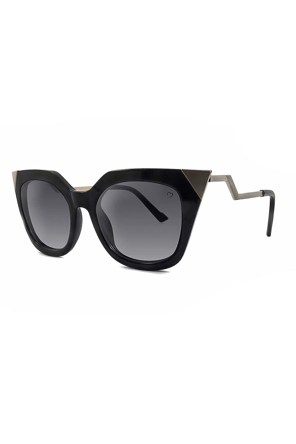 Black Ruby Rocks Metal Tip And Angled Temple 'Mykonos' Sunglasses In Black, Image 1 of 4