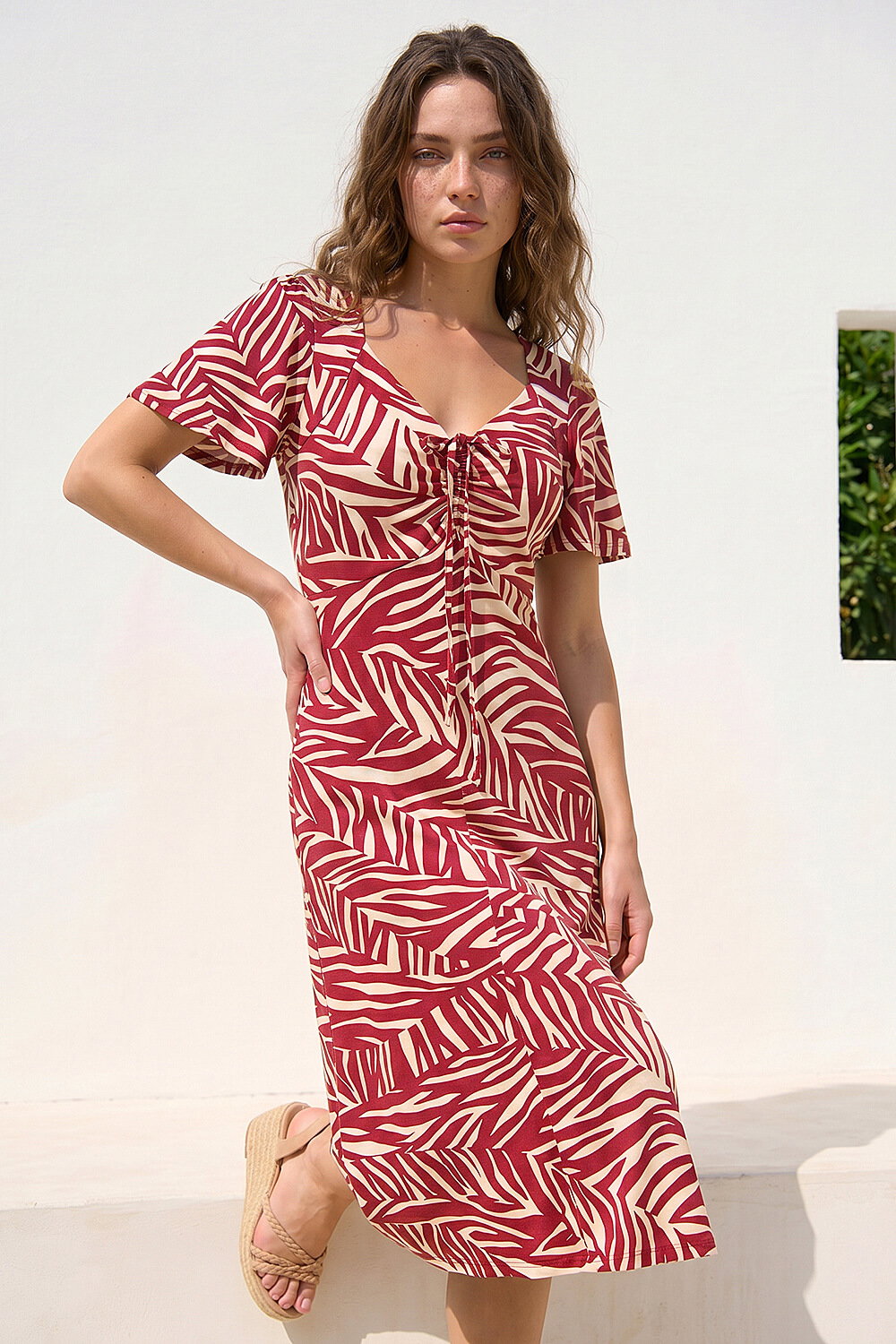 Wine Petite Animal Stretch Gathered Midi Dress, Image 3 of 4