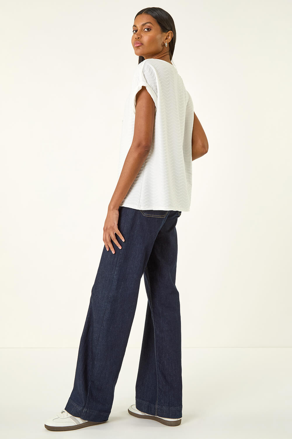 Ivory Textured Short Sleeve Stretch T-Shirt, Image 4 of 5