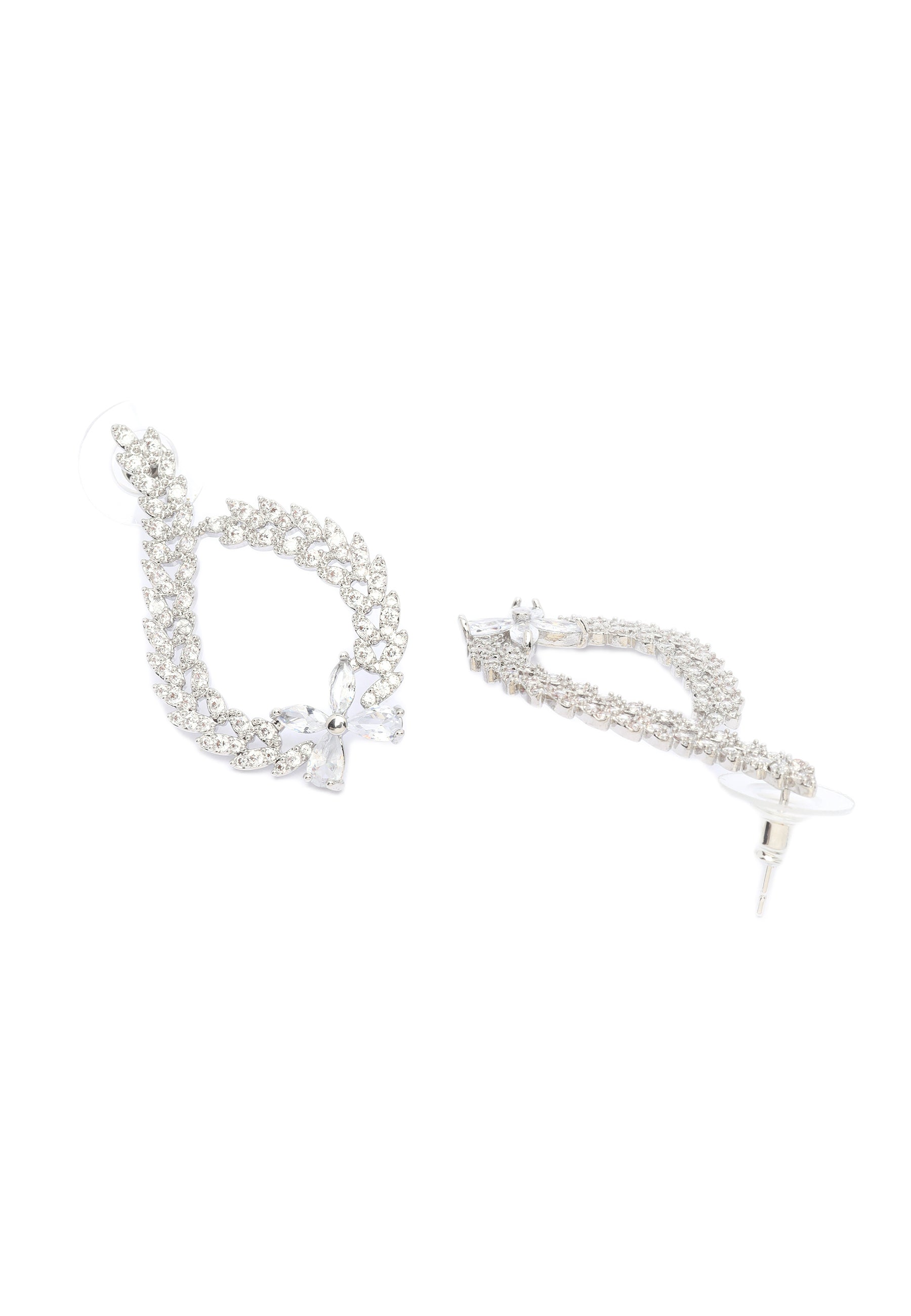 Silver Ethereal Bow-shaped Earrings and Necklace set, Image 5 of 7
