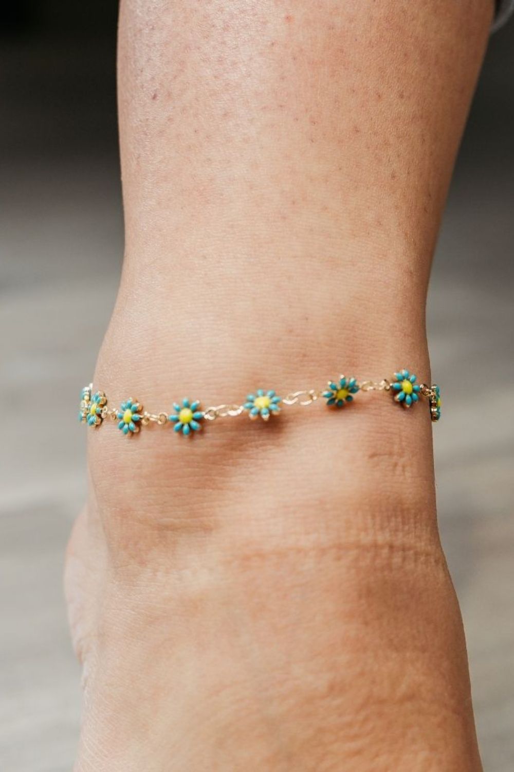 Turqouise The Colourful Aura Turqouise Multicolour Flower Charms Summer Indie Boho Daisy Floral Adjustable Anklet, Image 2 of 2