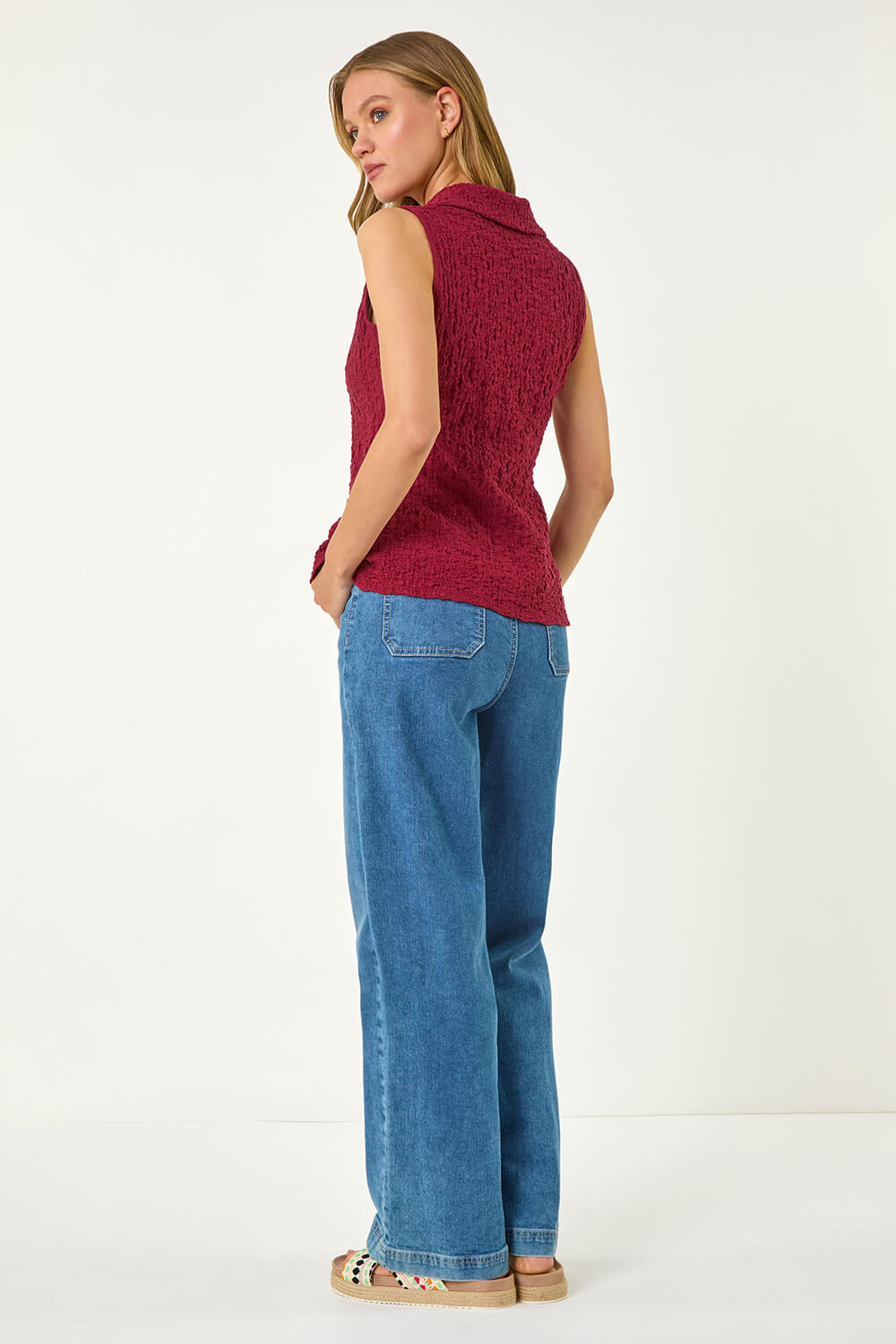 Wine Textured Sleeveless Buttoned Blouse, Image 4 of 7