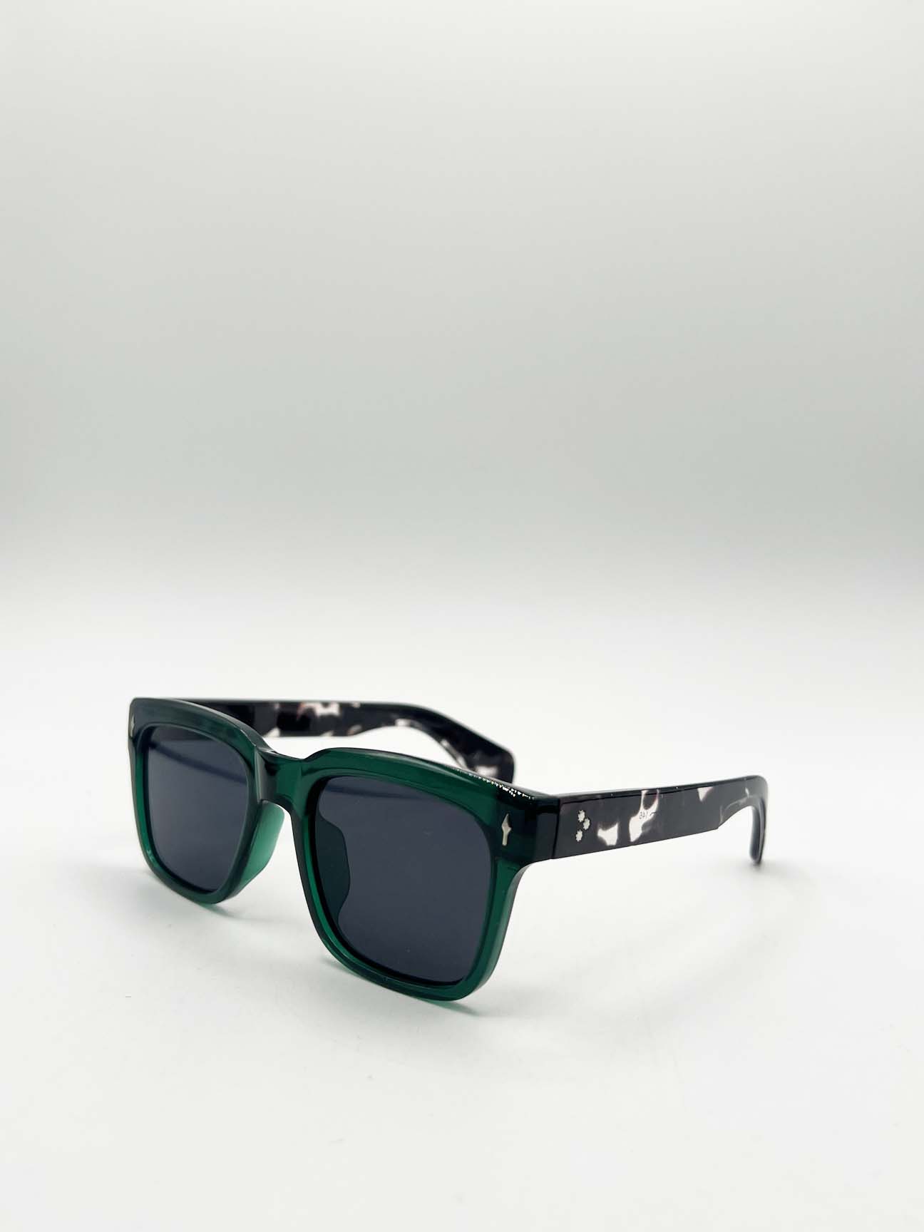 Green Square Sunglasses in Green Black, Image 4 of 5