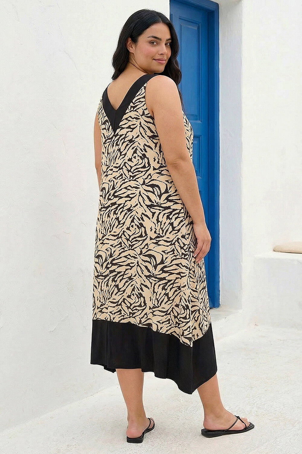 Black Curve Animal Print V-Neck Midi Dress, Image 4 of 4