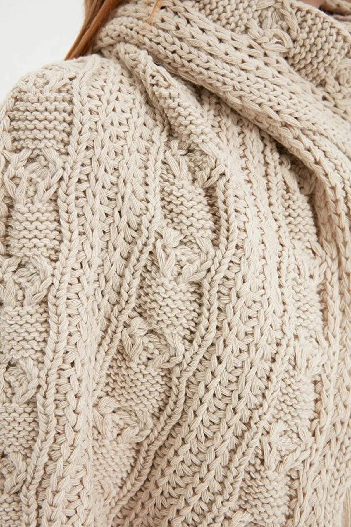 Beige Chunky Cable Knit Winter Scarf, Image 3 of 3