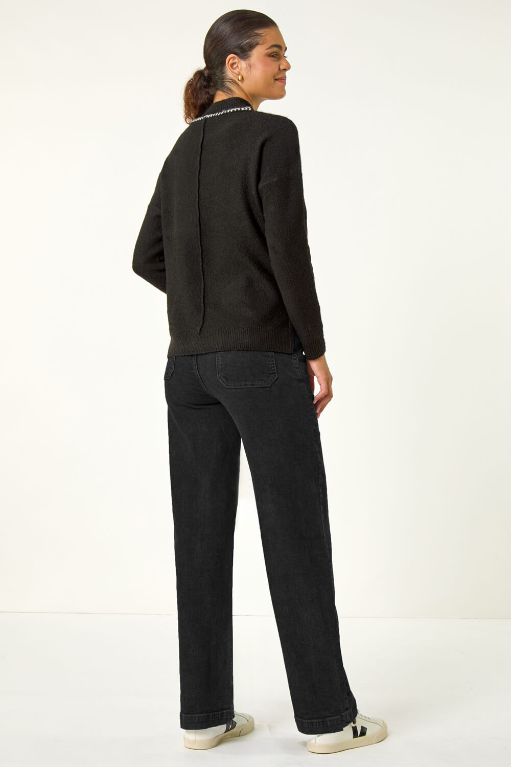 5412 Black Neck Detailed Jumper