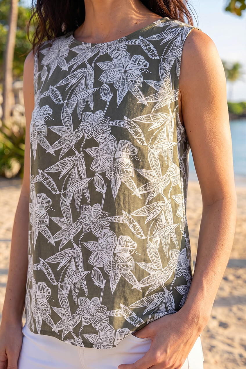 Khaki Classic Floral Sleeveless Shell Top, Image 4 of 3