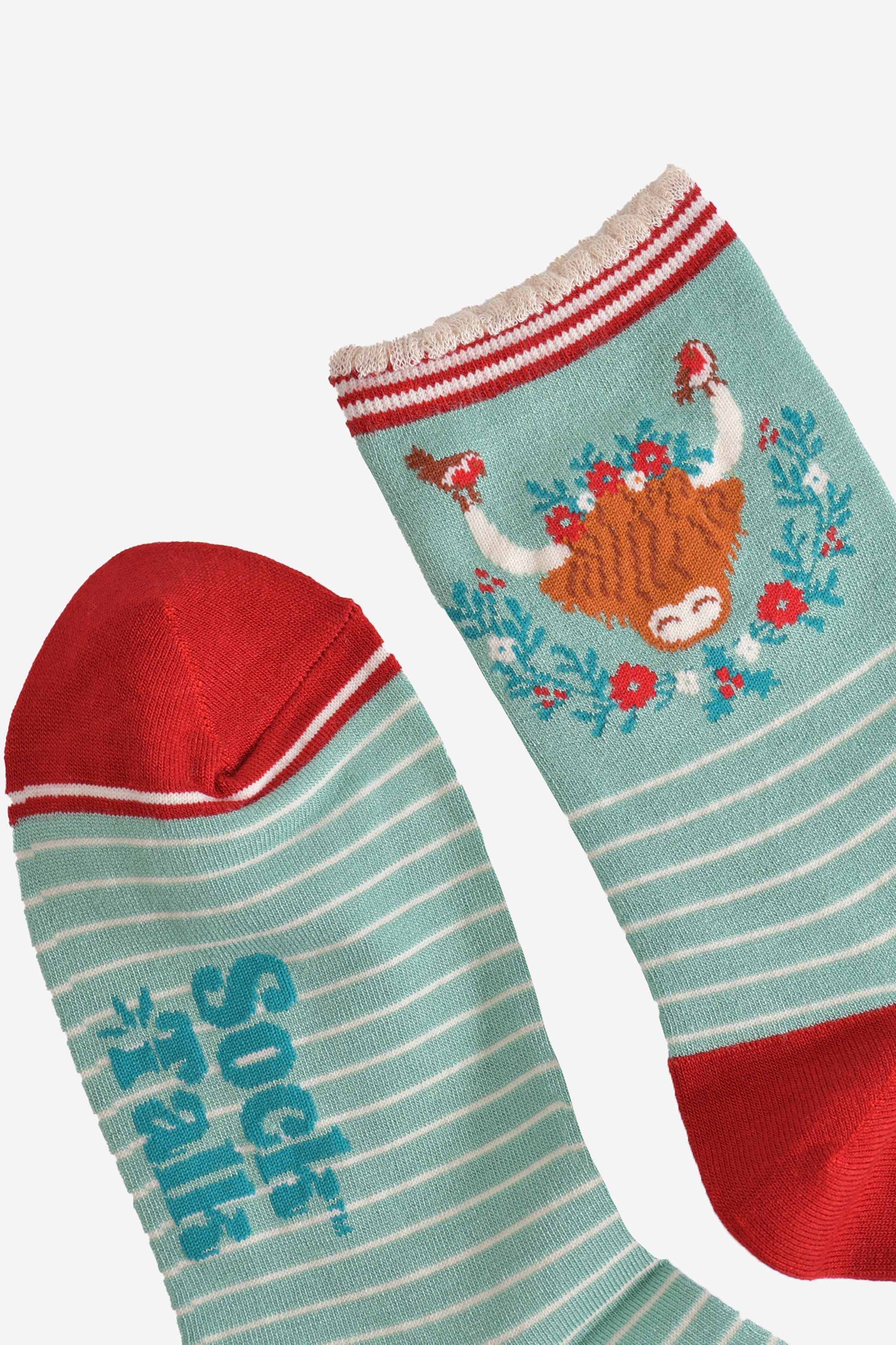 Green Highland Cow Christmas Wreath Bamboo Socks, Image 4 of 5