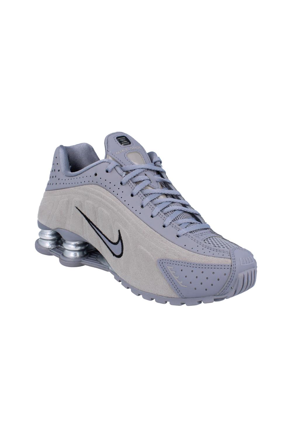 Grey Shox R4 Running Trainers, Image 5 of 6