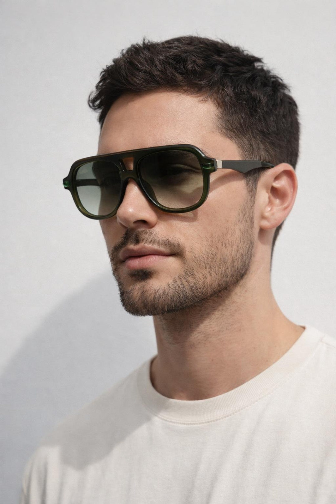 Green SVNX Green Bold Navigator Sunglasses in Green, Image 3 of 6