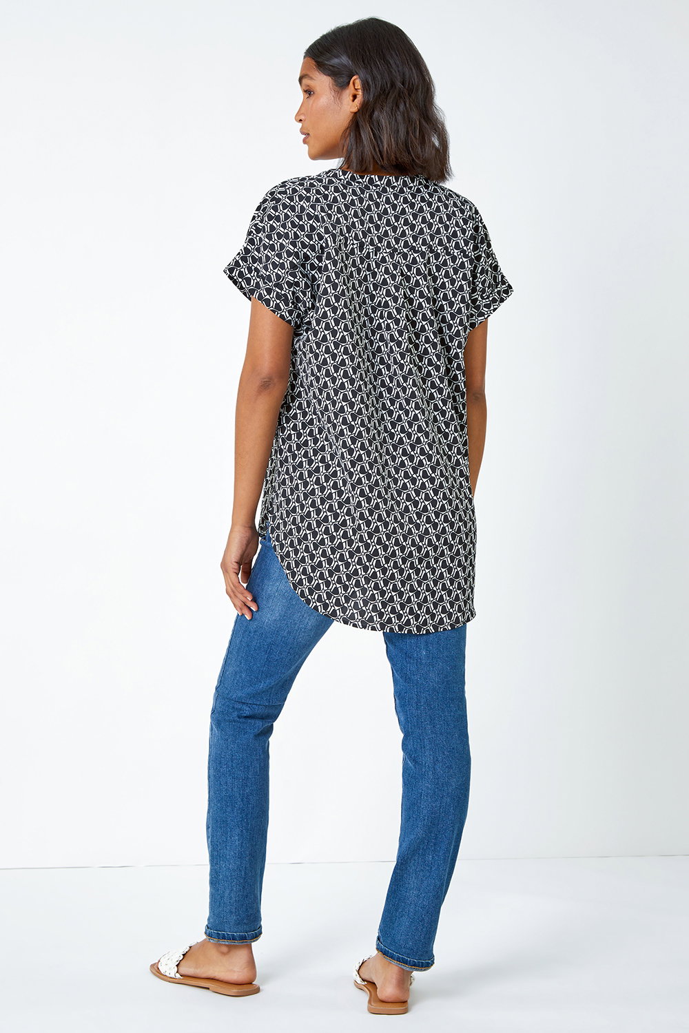 Abstract Tint Pleated Top