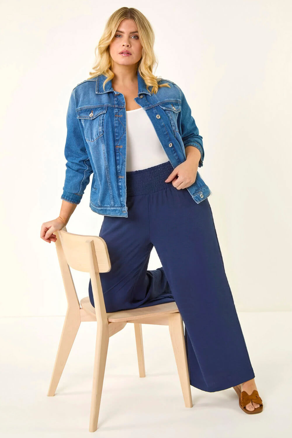Roman Curve Women's Navy Shirred Wide Leg Trouser Size 30-32