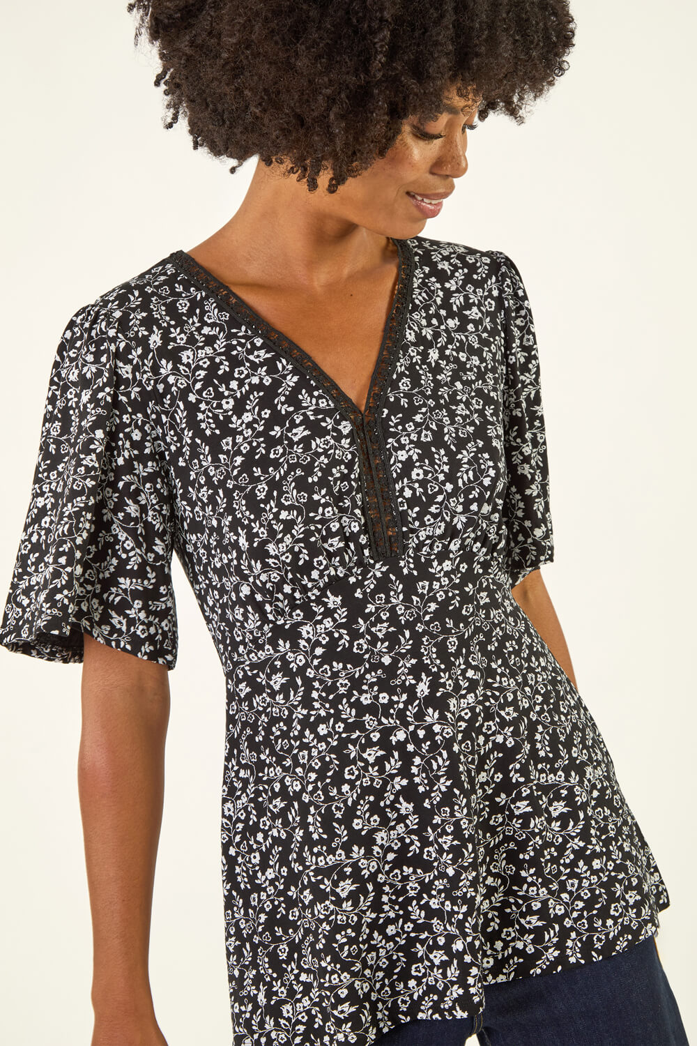 Black Floral Print V-Neck Lace Stretch Top, Image 5 of 5