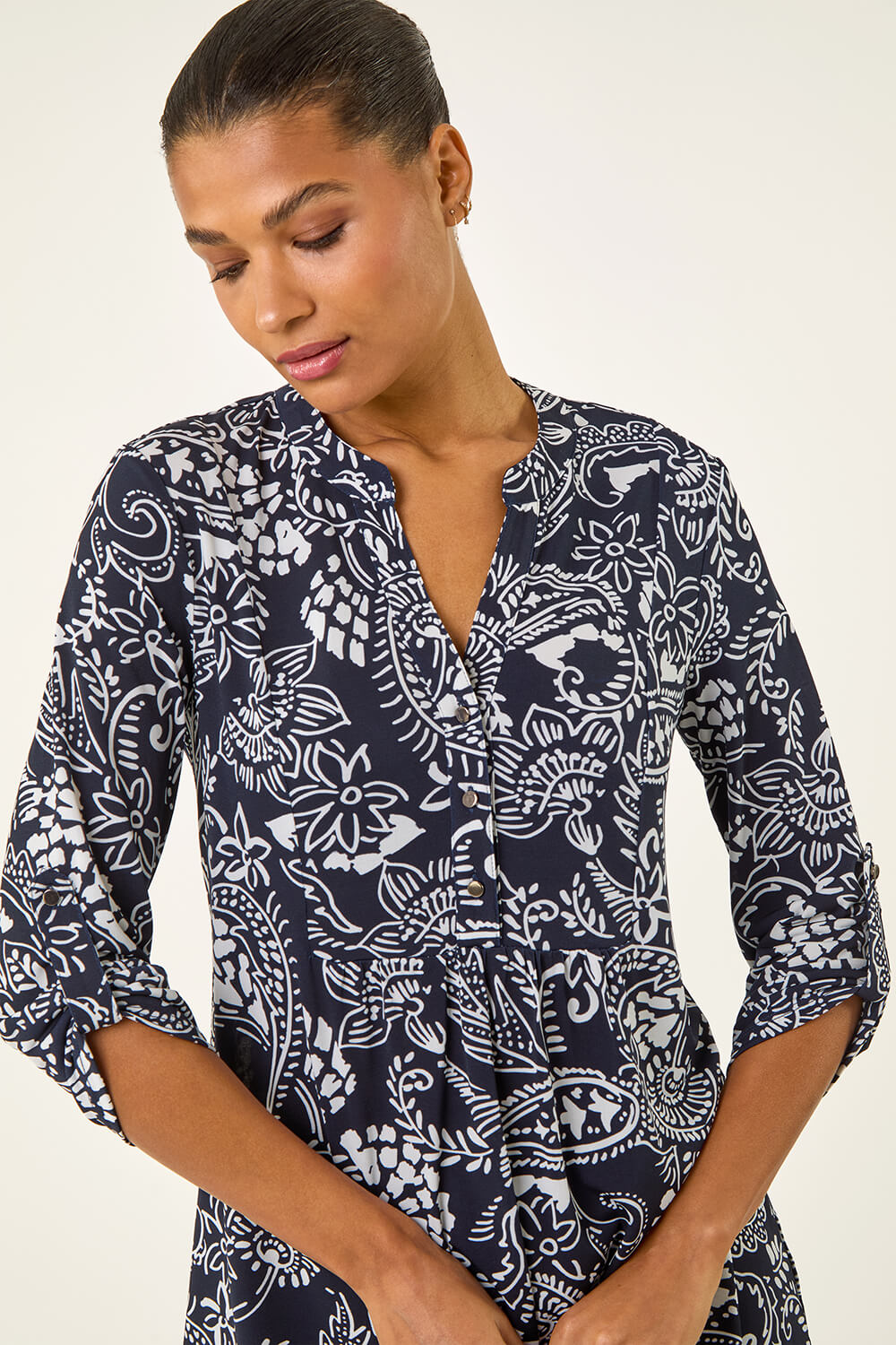 Roman Women's Navy Abstract Print Buttoned Tunic Top Size 18