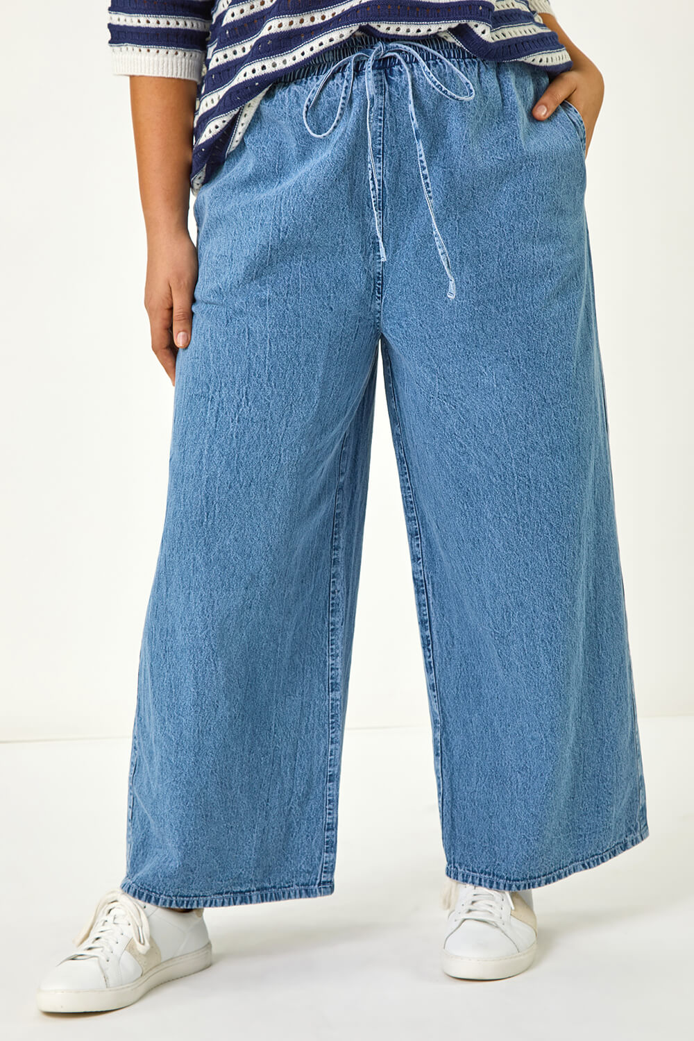 Light Blue Curve Tie Waist Denim Wide Leg Trouser, Image 5 of 5