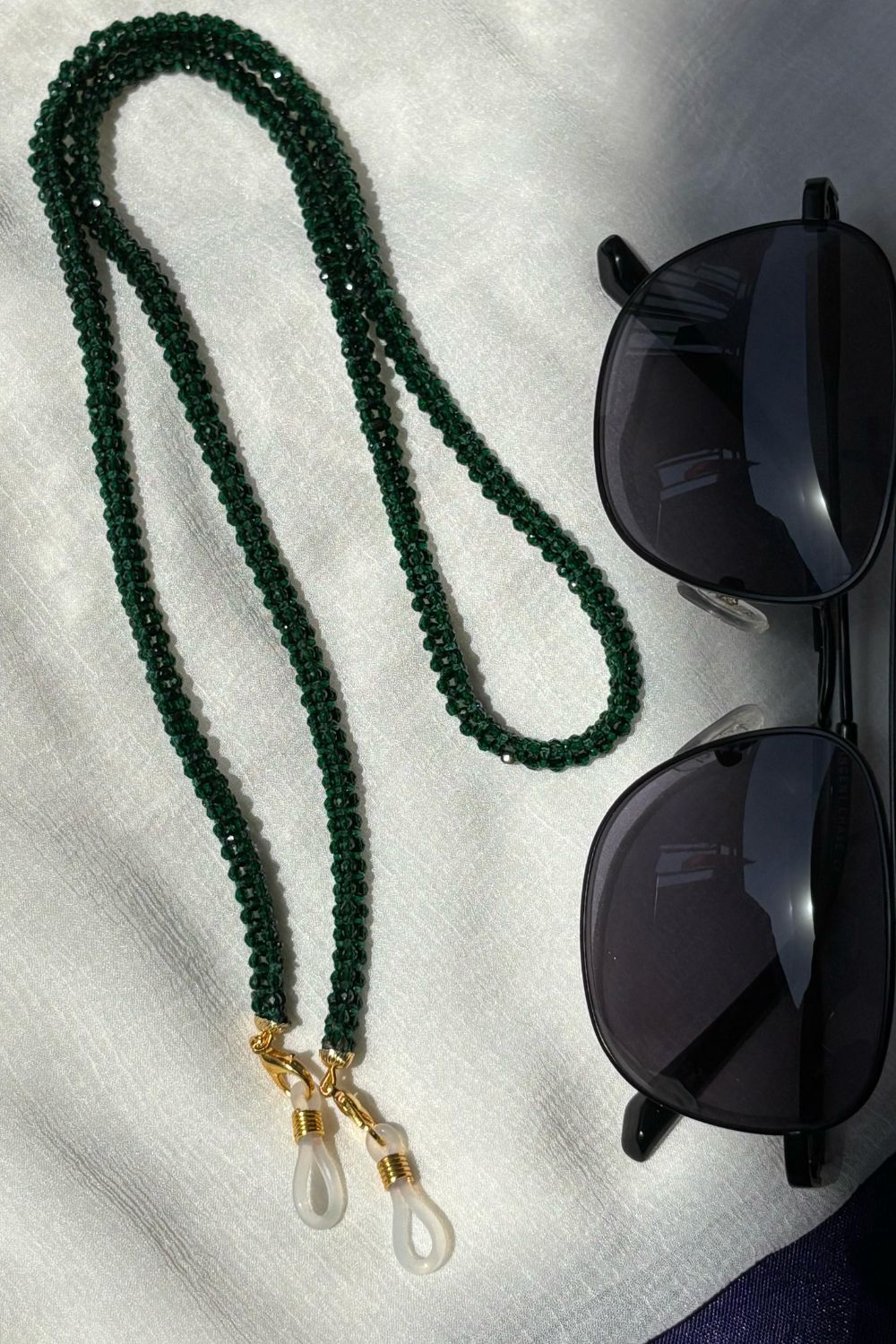 Green Green Glass Beaded Soft 60 cm Glass Chain Lanyard Holder, Image 2 of 3