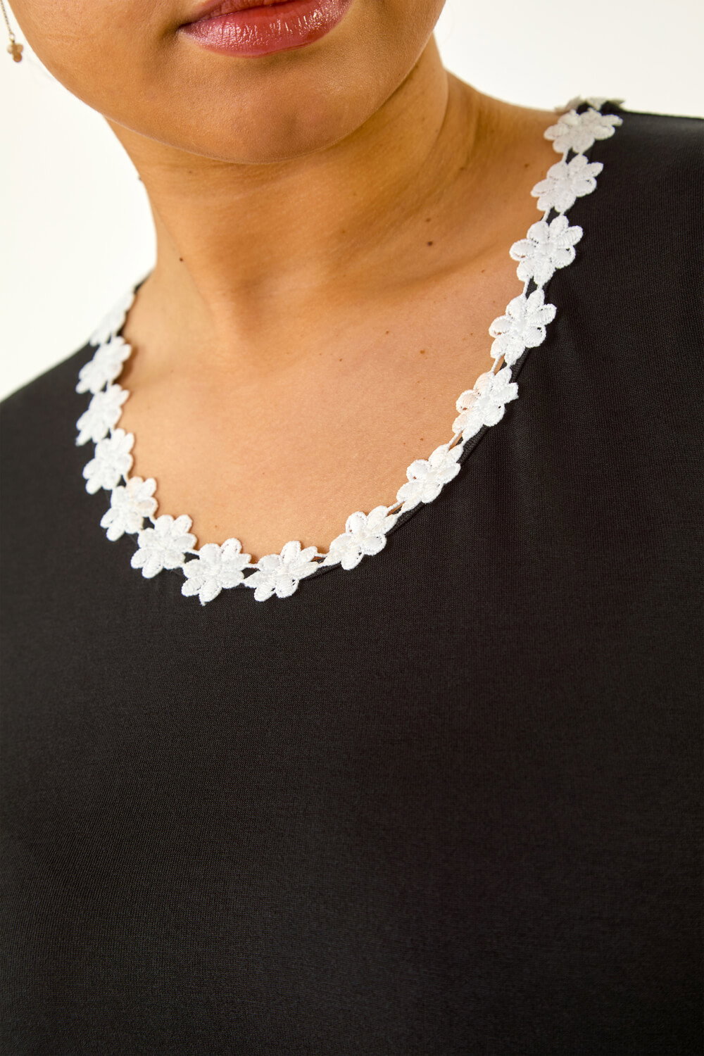 Black Curve Daisy Trim Vest Top, Image 6 of 5