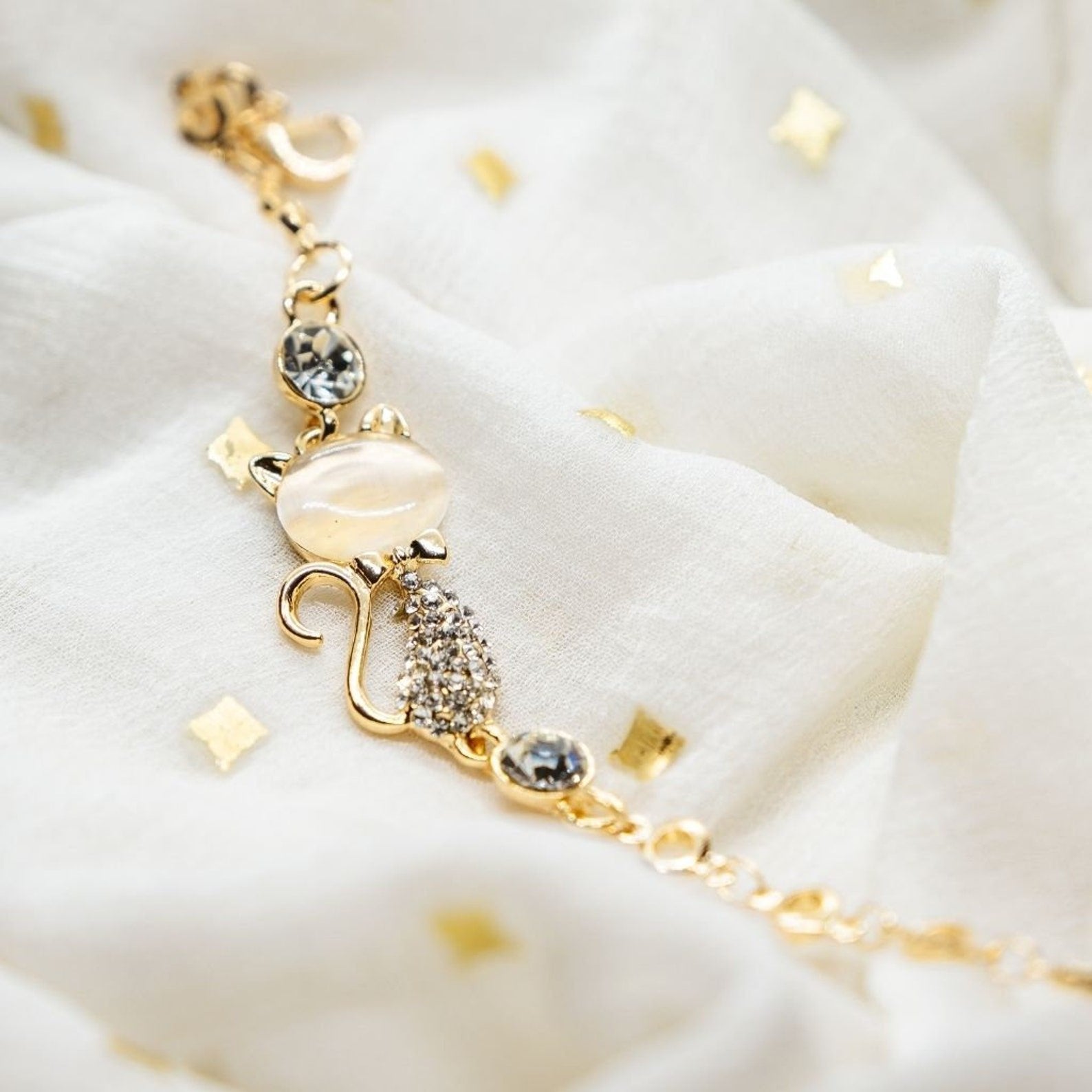Silver Adjustable Kitten Cat Zircon Bracelet, Image 2 of 3