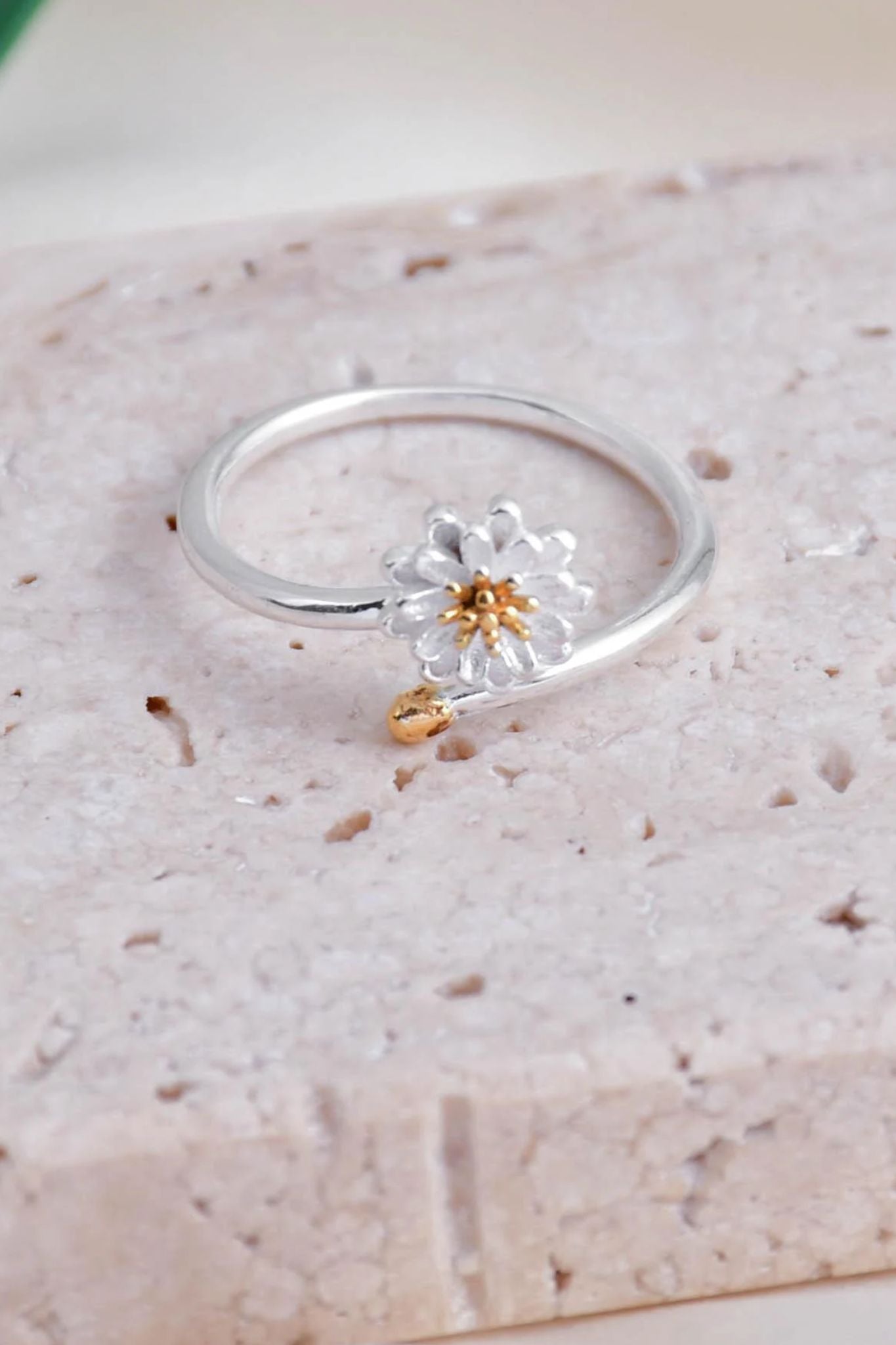 Silver Sterling Silver Daisy Wrap Ring, Image 1 of 3