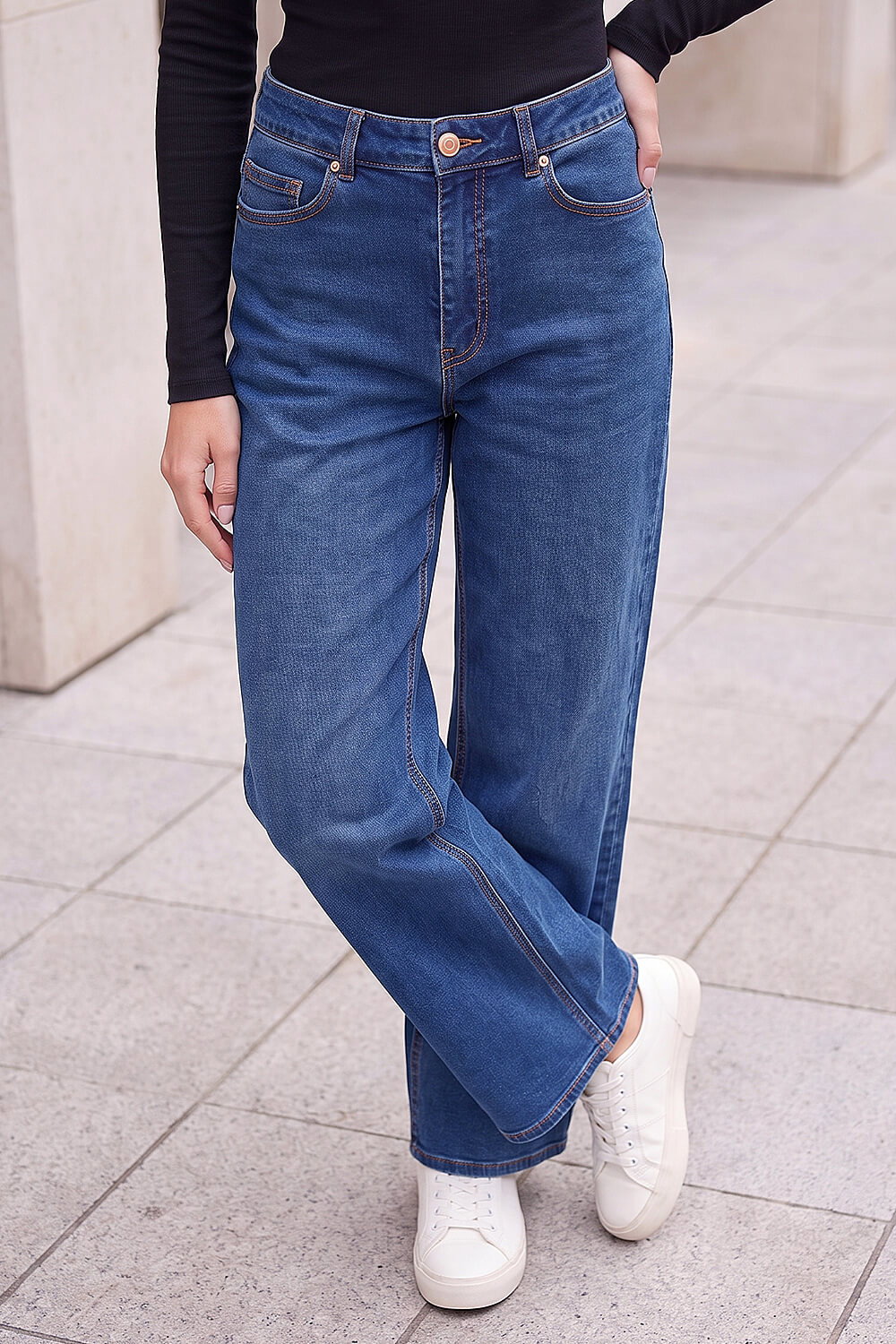 Roman Petite Women's Indigo Wide Leg Jeans Size 8