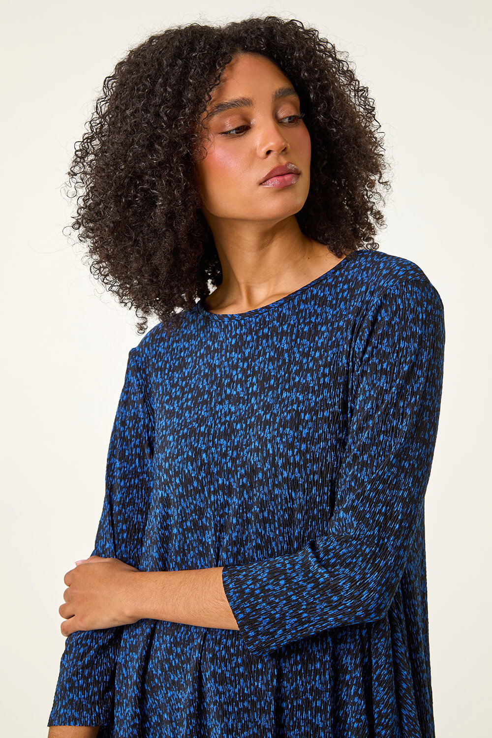 Blue Printed Plisse Hanky Hem Tunic Stretch Top, Image 5 of 5