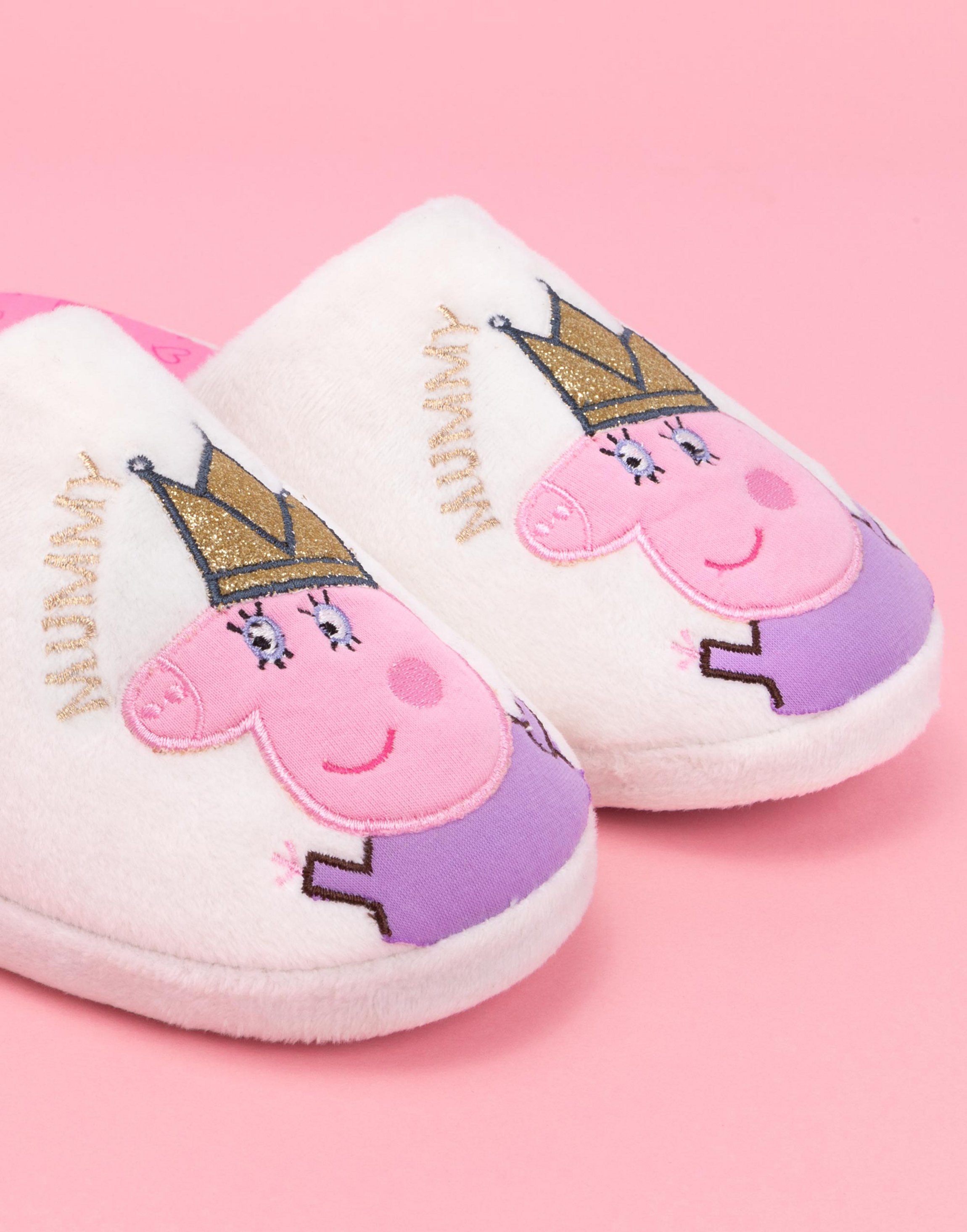 White Peppa Pig Queen Mummy Slippers For Women, Image 6 of 6