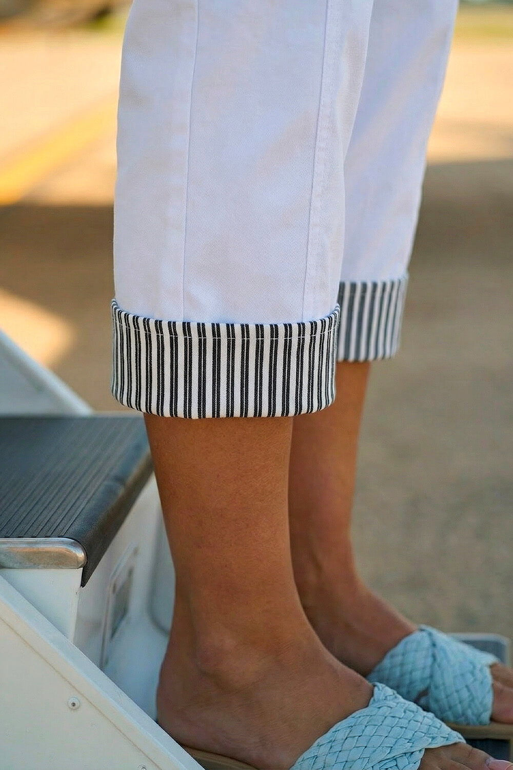 White Contrast Detail Cropped Stretch Trouser, Image 5 of 4