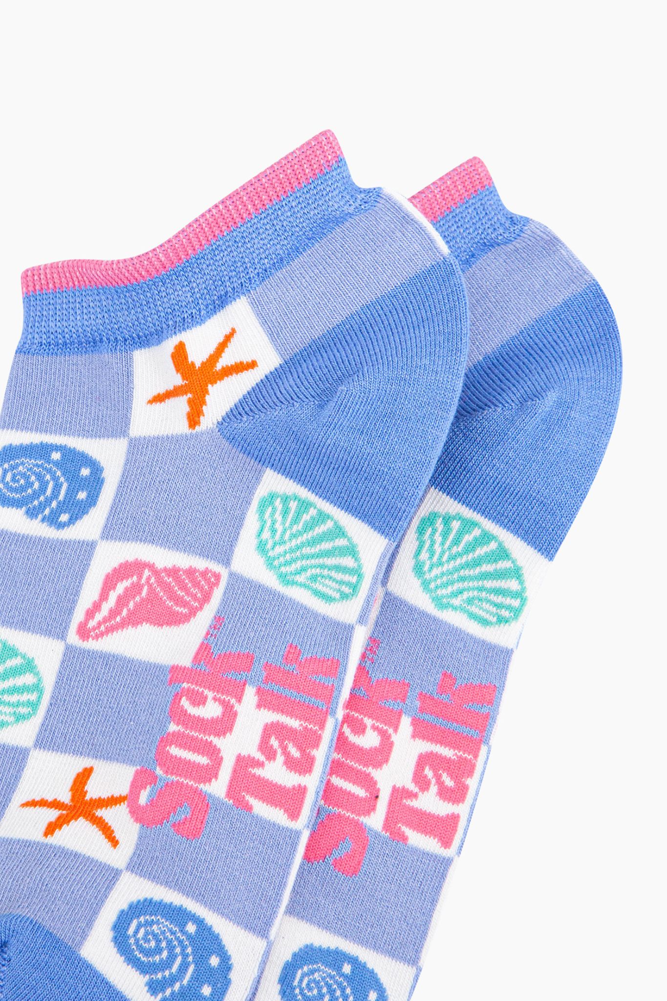 Blue Seashell Checkerboard Bamboo Trainer Socks, Image 2 of 4