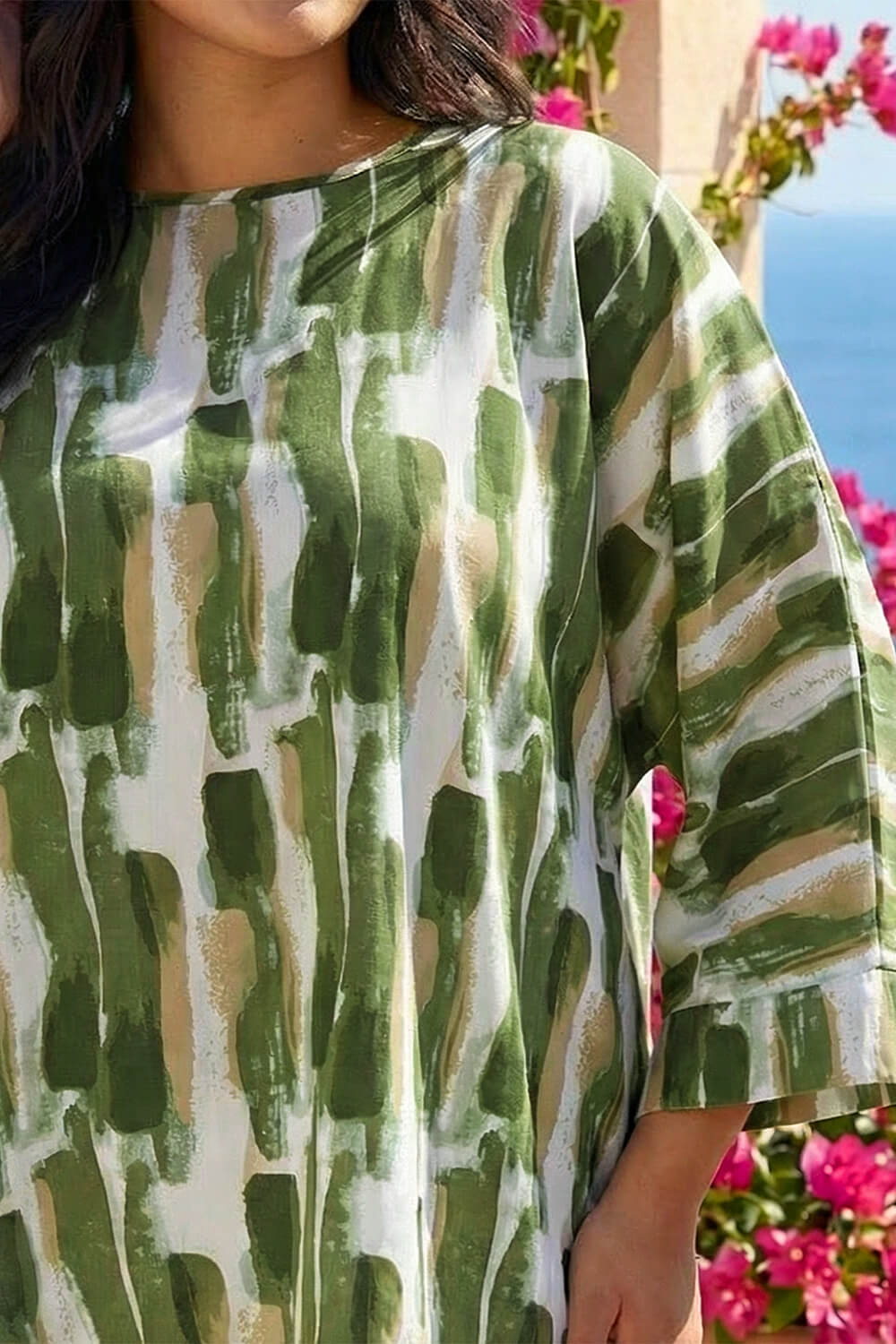 Green Curve Dipped Hem Abstract Print Top, Image 5 of 4