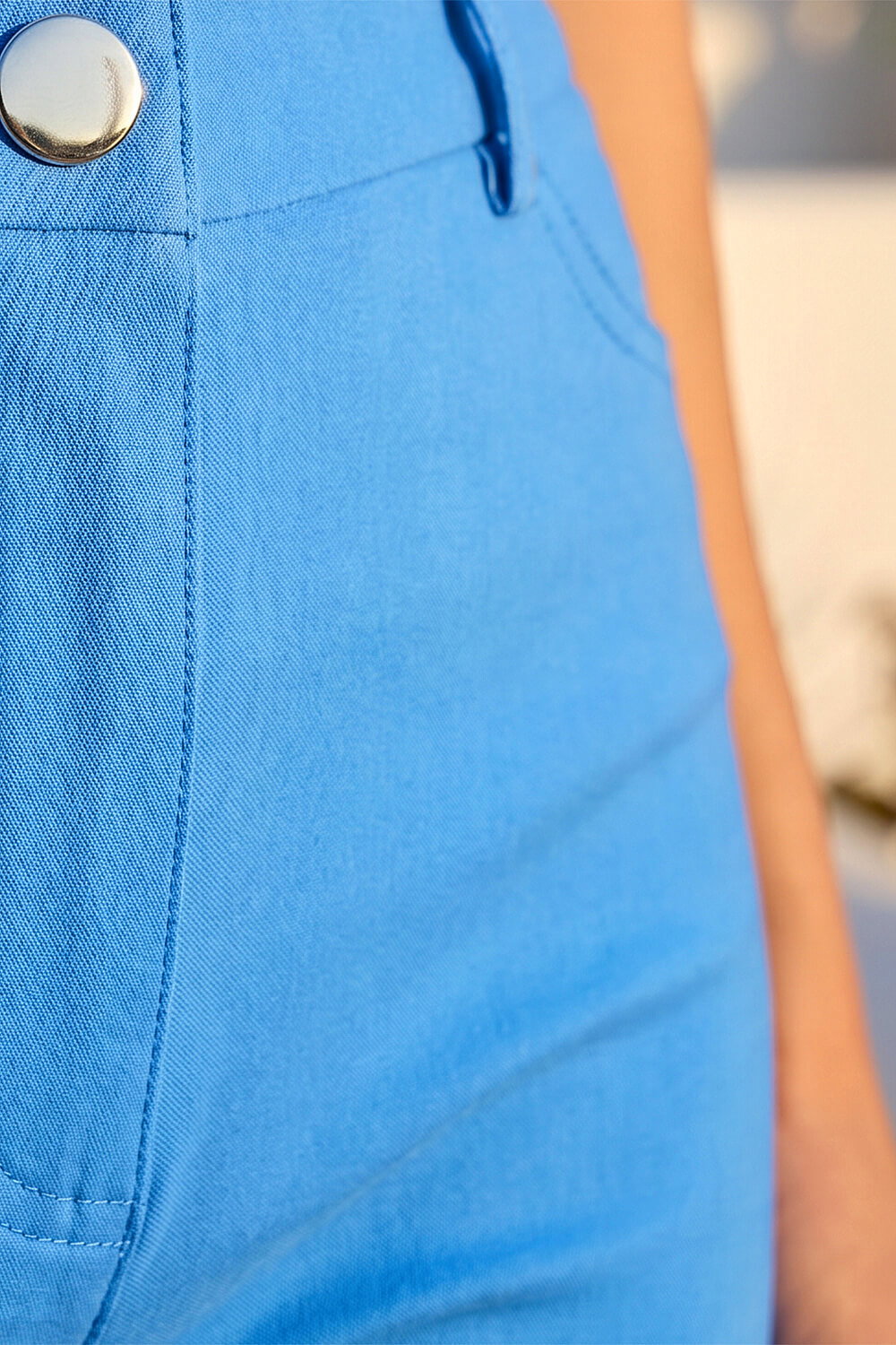Light Denim Elastic Waist Turn Up Stretch Shorts, Image 5 of 4