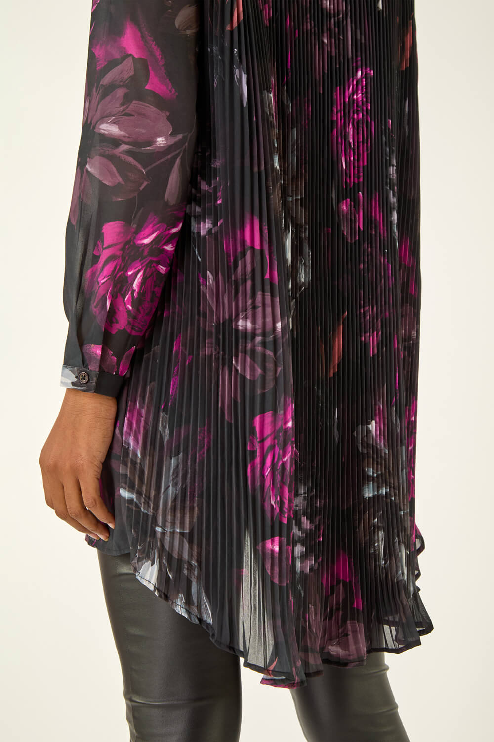 Black Floral Print Pleated Back Blouse, Image 6 of 5