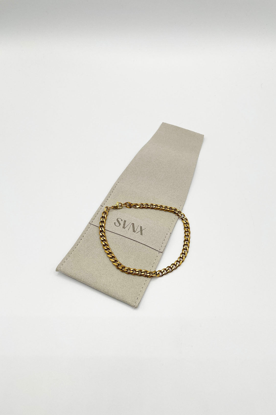 Gold Cuban Bracelet in Gold 5mm, Image 1 of 3