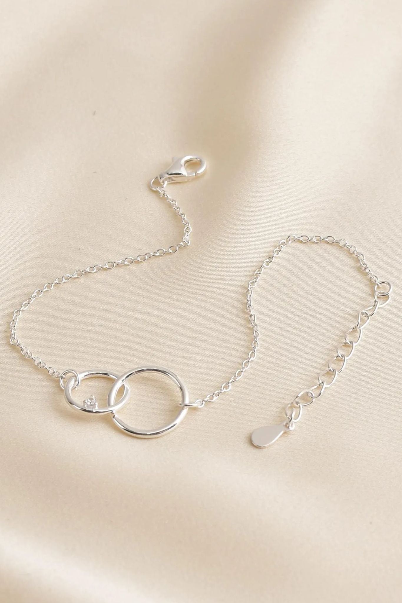 Silver Mum Daughter Gift Silver CZ Circles Bracelet, Image 3 of 4