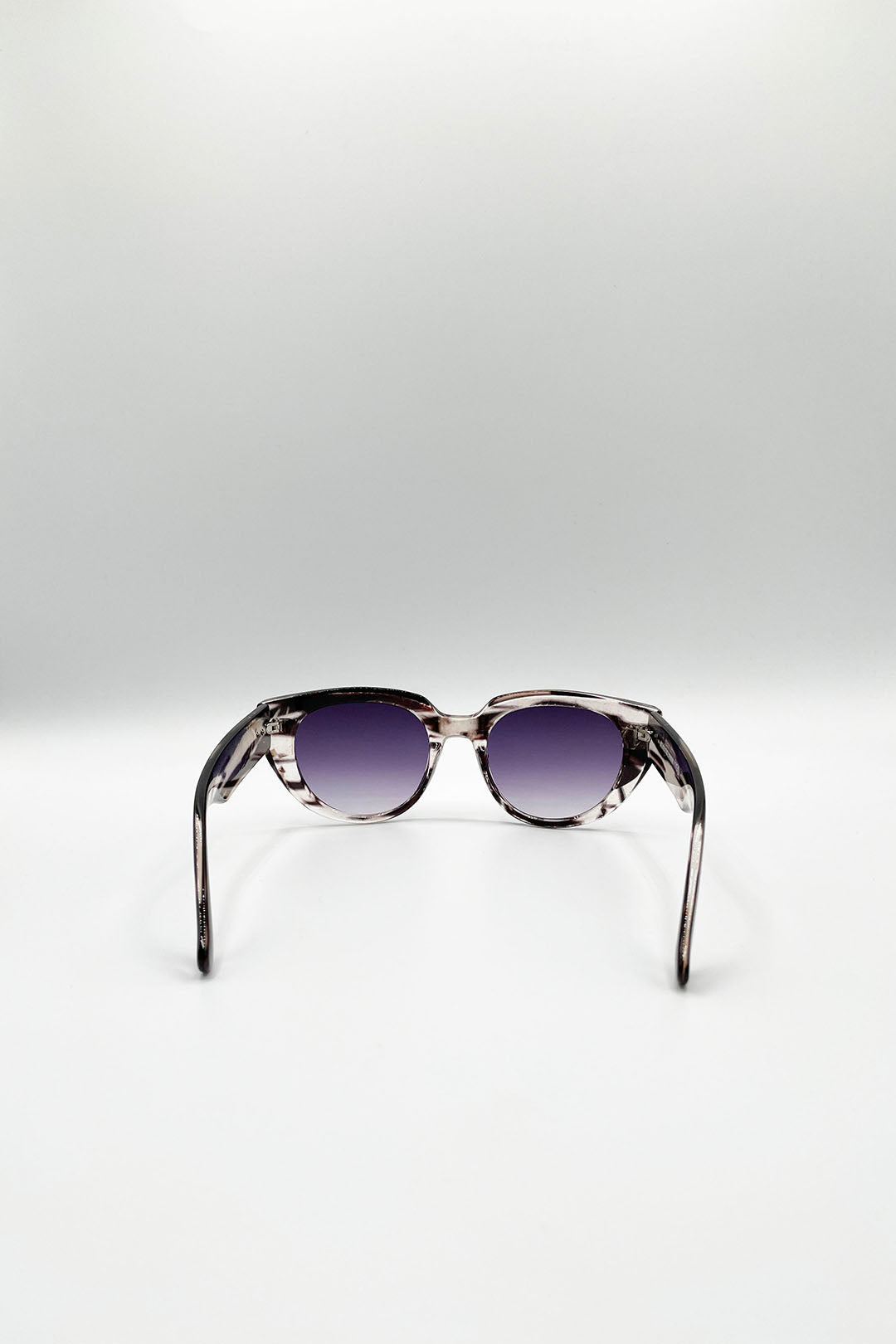 Black Round Stripe Cat Eye Sunglasses, Image 6 of 6