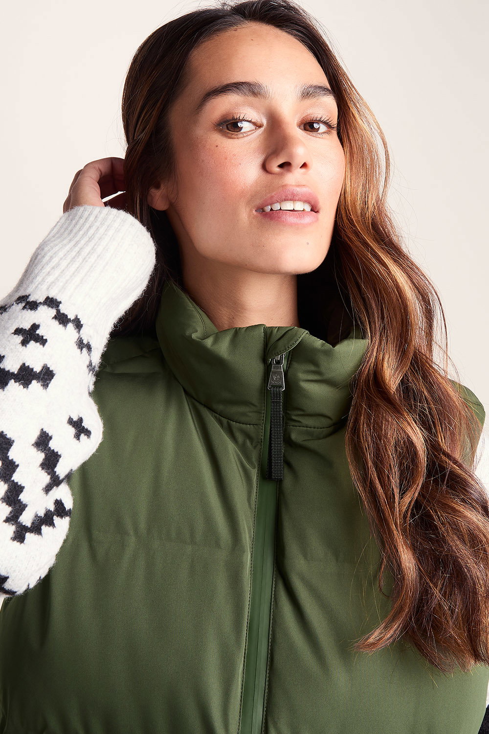 Dark Green Elyna Shower Resistant Insulated Gilet, Image 3 of 6