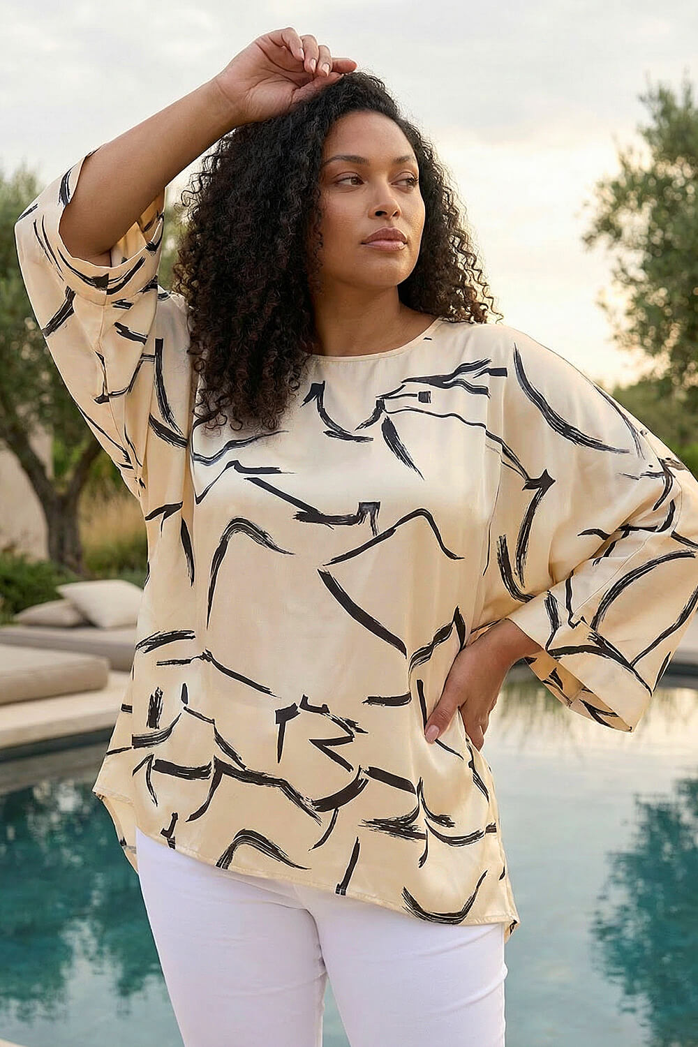 Ivory Curve Mono Print Longline Top, Image 3 of 4