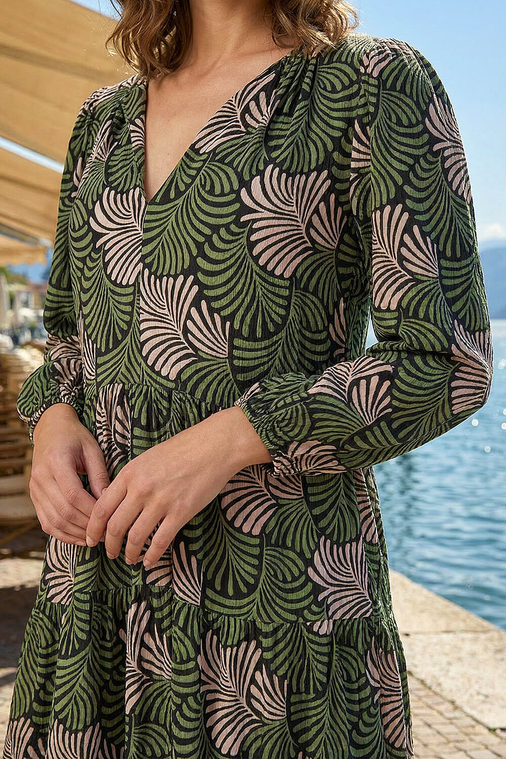 KHAKI Petite Abstract Leaf Tiered Smock Dress, Image 5 of 4
