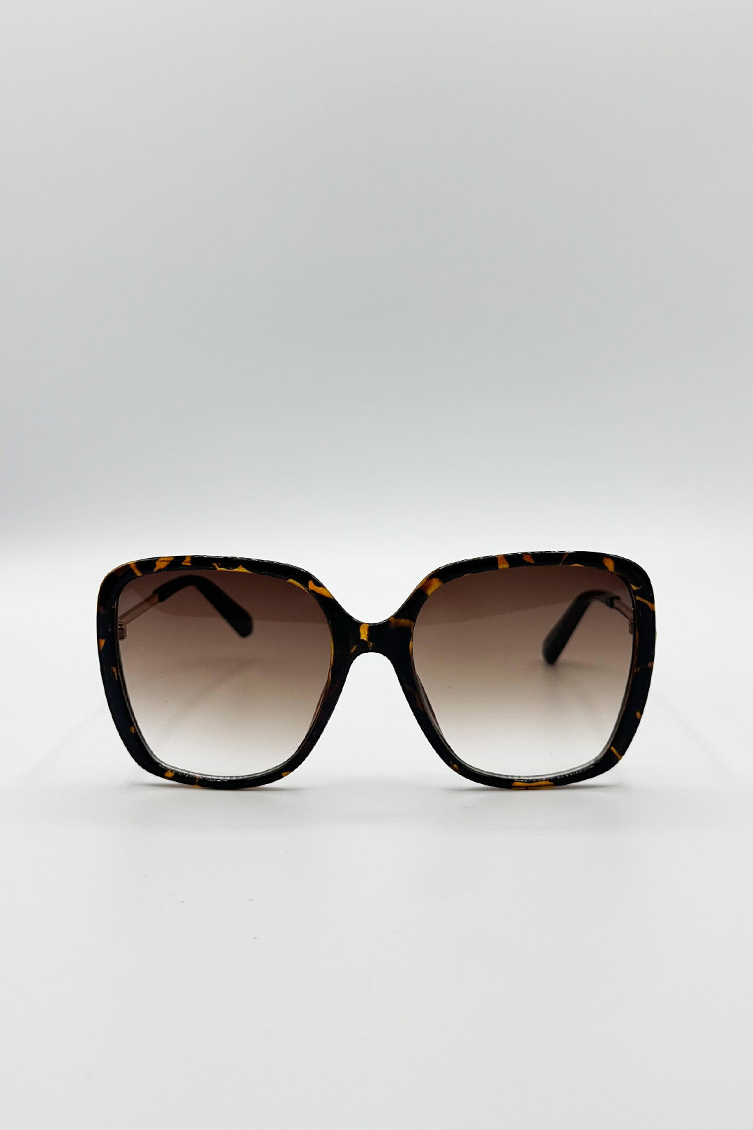 Brown Oversized Square Sunglasses In Tortoiseshell, Image 2 of 4